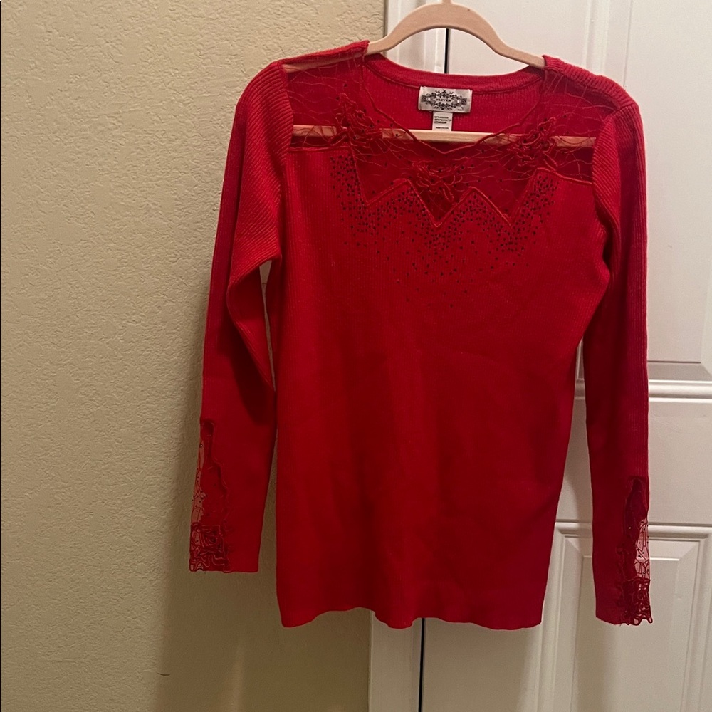New without tags. 
Olivers Red Lace Long Sleeve Top
